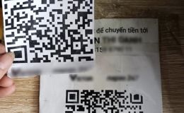 Cửa hàng mất tiền vì bị dán đè mã QR