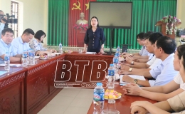 Kiểm tra các trường học đề nghị công nhận đạt chuẩn quốc gia và công tác chuẩn bị năm học mới
