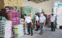 Kiểm tra việc chấp hành pháp luật trong buôn bán vật tư nông nghiệp trên địa bàn các huyện: Thái Thụy, Kiến Xương, Tiền Hải