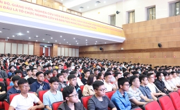 Tổ chức “Tuần sinh hoạt công dân - sinh viên” năm học 2023 – 2024