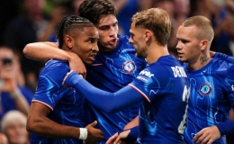Chelsea đặt một chân vào vòng bảng Conference League