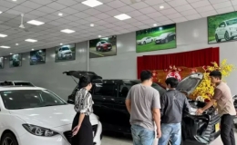 Có 500 triệu, mua ô tô mới hay cũ?