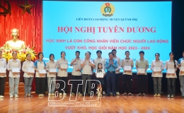 LĐLĐ huyện Quỳnh Phụ: Tuyên dương, khen thưởng 286 học sinh vượt khó, học giỏi