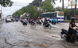 Thành phố: Nhiều tuyến phố ngập úng cục bộ sau mưa lớn
