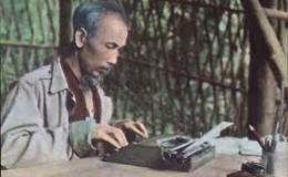 Học tập và làm theo phong cách nêu gương của Chủ tịch Hồ Chí Minh gắn với thực hiện Nghị quyết Trung ương 4 (khóa XII) của Đảng