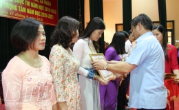 Đông Hưng tuyên dương, khen thưởng 99 tập thể, cá nhân đạt thành tích cao năm học 2019 - 2020