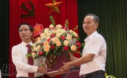 Kỳ họp bất thường HĐND huyện Kiến Xương