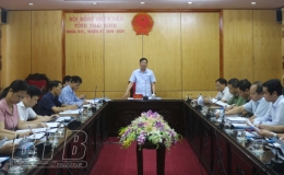 Thường trực HĐND tỉnh họp nghe việc thực hiện các chính sách pháp luật về bảo hiểm xã hội, bảo hiểm y tế