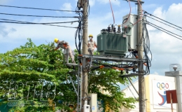 Điện lực Quỳnh Phụ: Bảo đảm an toàn lưới điện mùa mưa bão
