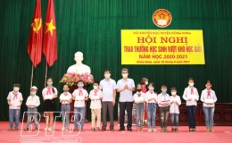 Hội Khuyến học huyện Đông Hưng: Trao thưởng 52 học sinh vượt khó, học giỏi