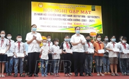 Hội Khuyến học huyện Kiến Xương: Trao học bổng cho 84 học sinh vượt khó hiếu học