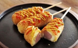 Mẹo làm hotdog phô mai từ bánh mì sandwich