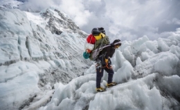Nghề khuân vác đầy khắc nghiệt ở Nepal