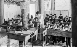 Trăm sự có nên ... nhờ thầy?