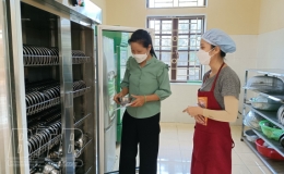 Bảo đảm bữa ăn bán trú an toàn, đủ chất cho học sinh