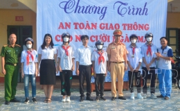 Gần 600 học sinh Trường THCS Thống Nhất được tuyên truyền kiến thức về an toàn giao thông