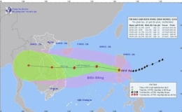 Bão NORU đi vào đất liền khu vực Trung Trung Bộ