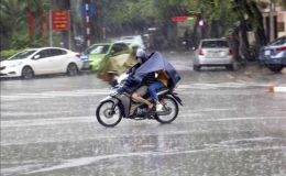 Tin dự báo mưa lớn ở vùng núi và Trung du Bắc Bộ; mưa dông và mưa lớn cục bộ, lốc, sét, gió giật mạnh ở Bắc Bộ, Trung Bộ, Tây Nguyên và Nam Bộ