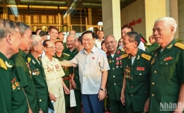 Tiếp tục phát huy truyền thống cách mạng, chung tay xây dựng quê hương, đất nước