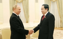 Chủ tịch Quốc hội Trần Thanh Mẫn hội kiến Tổng thống Nga Vladimir Putin