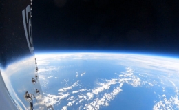 Dùng khí cầu kéo tàu vũ trụ lên cao 30.000 m