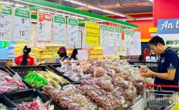 Siêu thị đưa hàng trăm tấn rau, củ từ Nam ra Bắc