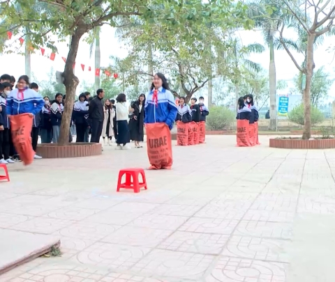 Thành phố đưa trò chơi dân gian vào trường học