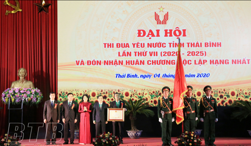 Đại hội Thi đua yêu nước tỉnh Thái Bình lần thứ VII và đón nhận Huân chương Độc lập hạng Nhất diễn ra thành công, tốt đẹp