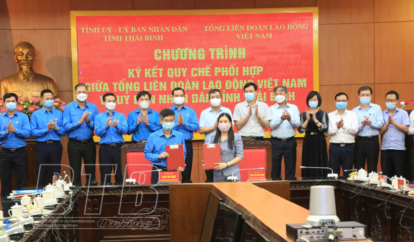 Ký kết quy chế phối hợp giữa Tổng Liên đoàn Lao động Việt Nam và UBND tỉnh