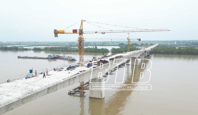 Quyết tâm thông xe tuyến đường bộ ven biển trong quý III/2025