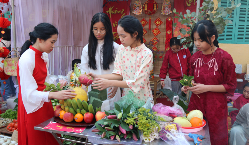 Vui xuân giữ gìn bản sắc 