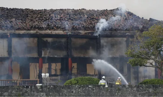 Nhật Bản: Hỏa hoạn tại lâu đài cổ hơn 500 tuổi  - Ảnh 3.