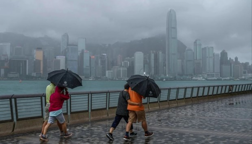 Hong Kong triển khai hàng loạt biện pháp ứng phó với bão Koinu