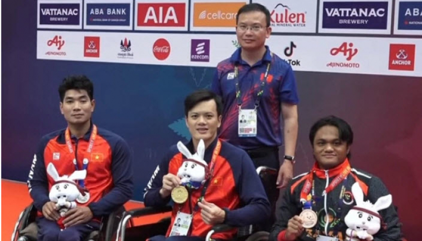 Lê Tiến Đạt giành HCV đầu tiên cho đoàn Việt Nam tại ASIAN Para Games 4