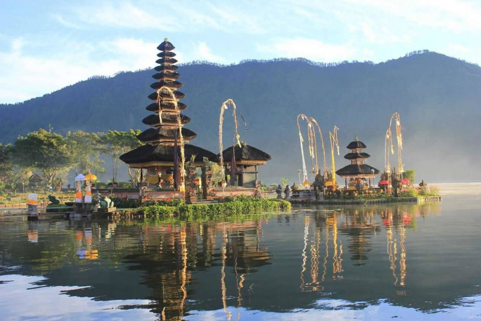 7 ngôi đền thiêng ở Bali