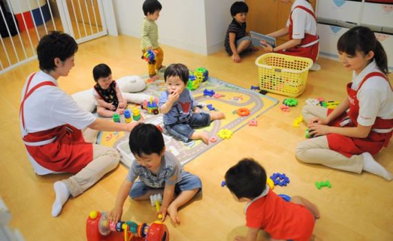 Tình trạng thiếu hụt nhà trẻ trầm trọng ở Nhật Bản