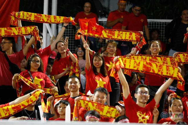 ẢNH: ĐT nữ Việt Nam thắng kịch tính trước Thái Lan, giành HCV bóng đá nữ SEA Games 30 - Ảnh 1.
