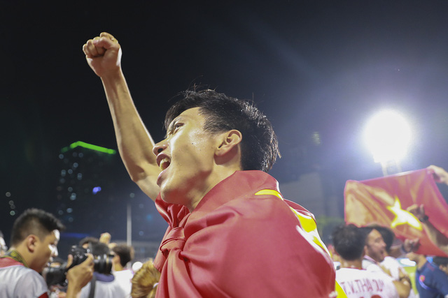 Những hình ảnh không thể nào quên trong lần đầu tiên bóng đá nam Việt Nam lên đỉnh SEA Games - Ảnh 8.