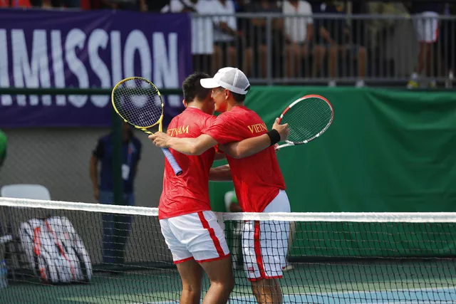 Thắng chung kết nội bộ, Lý Hoàng Nam giành HCV SEA Games lịch sử cho quần vợt Việt Nam - Ảnh 2.
