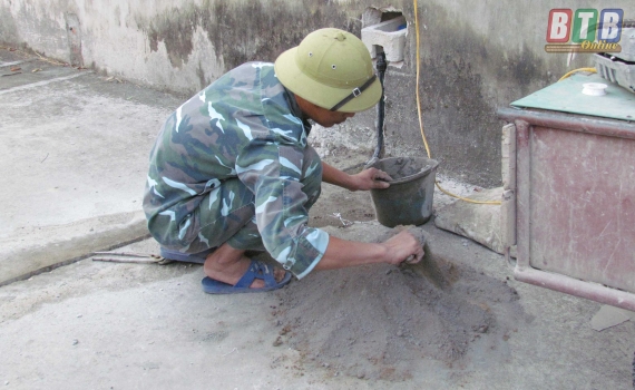 Người góp phần đưa nước sạch về làng