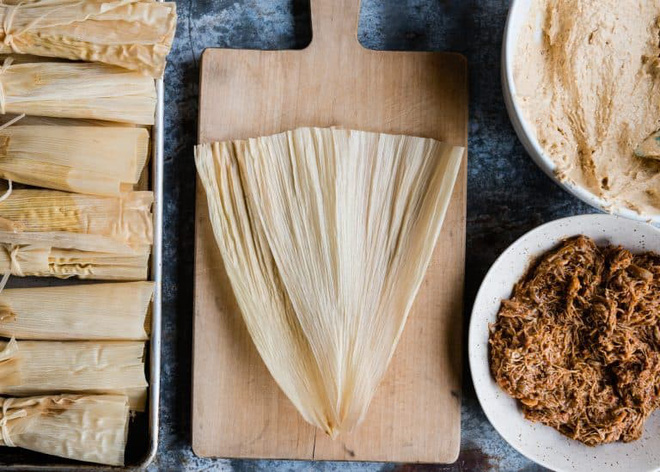 Tamales: món ngon ngày Tết của người Mexico, độc đáo từ nguyên liệu gói bên ngoài đến phần nhân bên trong - Ảnh 6.