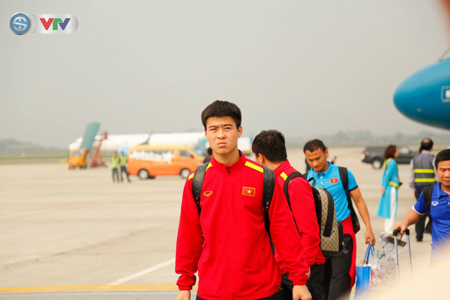 ẢNH: ĐT Việt Nam rạng rỡ ngày trở về sau thành công tại Asian Cup 2019 - Ảnh 8.