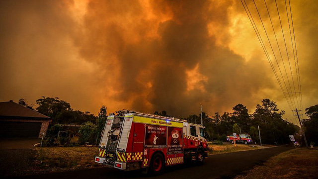 Giữa tâm bão cháy rừng, Australia liên tiếp phát hiện các vụ cố ý phóng hoả - Ảnh 4.