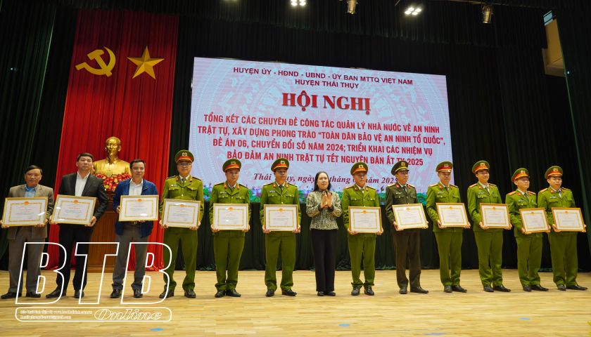 Thái Thụy: Khen thưởng 59 tập thể, cá nhân có thành tích xuất sắc trong phong trào thi đua Toàn dân bảo vệ an ninh Tổ quốc