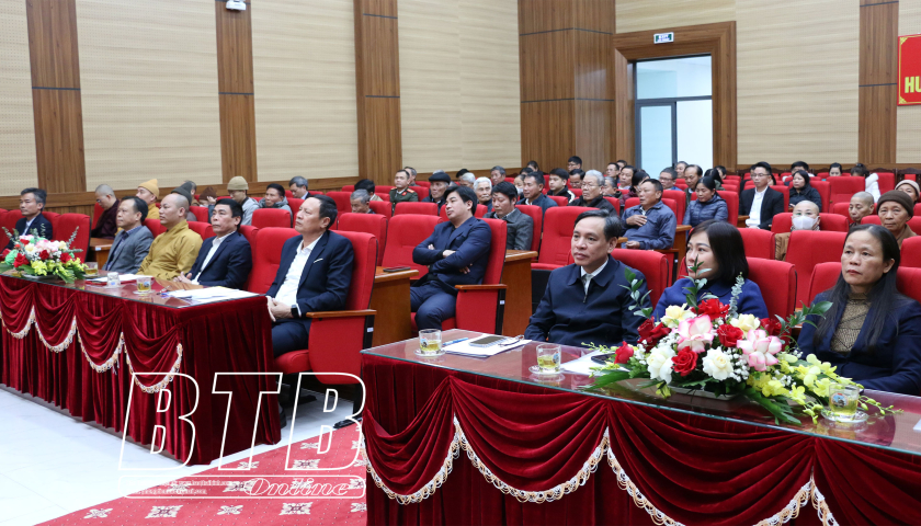 Vũ Thư: Gặp mặt chức sắc tôn giáo, cán bộ, đảng viên là người có đạo