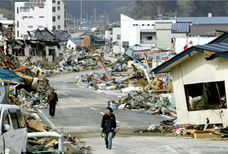 Nhật Bản: Cần 10 năm tái thiết đất nước