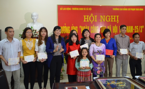 Hưởng ứng Ngày công tác xã hội Việt Nam