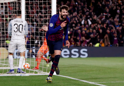 PIque ghi bàn sau đường kiến tạo của Messi nâng tỷ số lên 4-1 ở phút 81