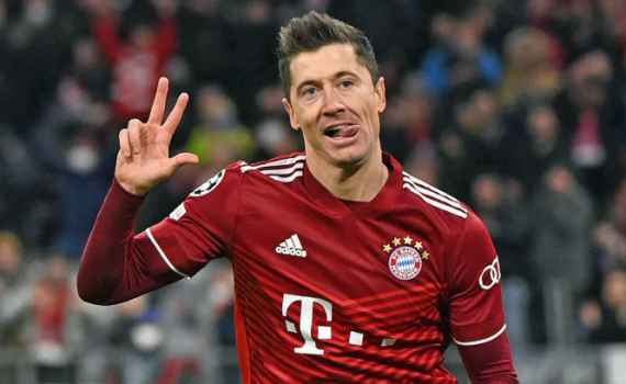 Bayern thắng 8-2 ở Champions League