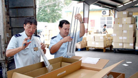 Thủ tục hải quan đối với bưu kiện xuất nhập khẩu